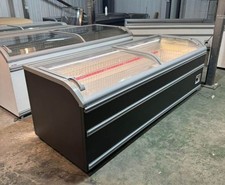 2.5m AHT chest freezer 07869153019 / £1200+VAT / contact office for transport