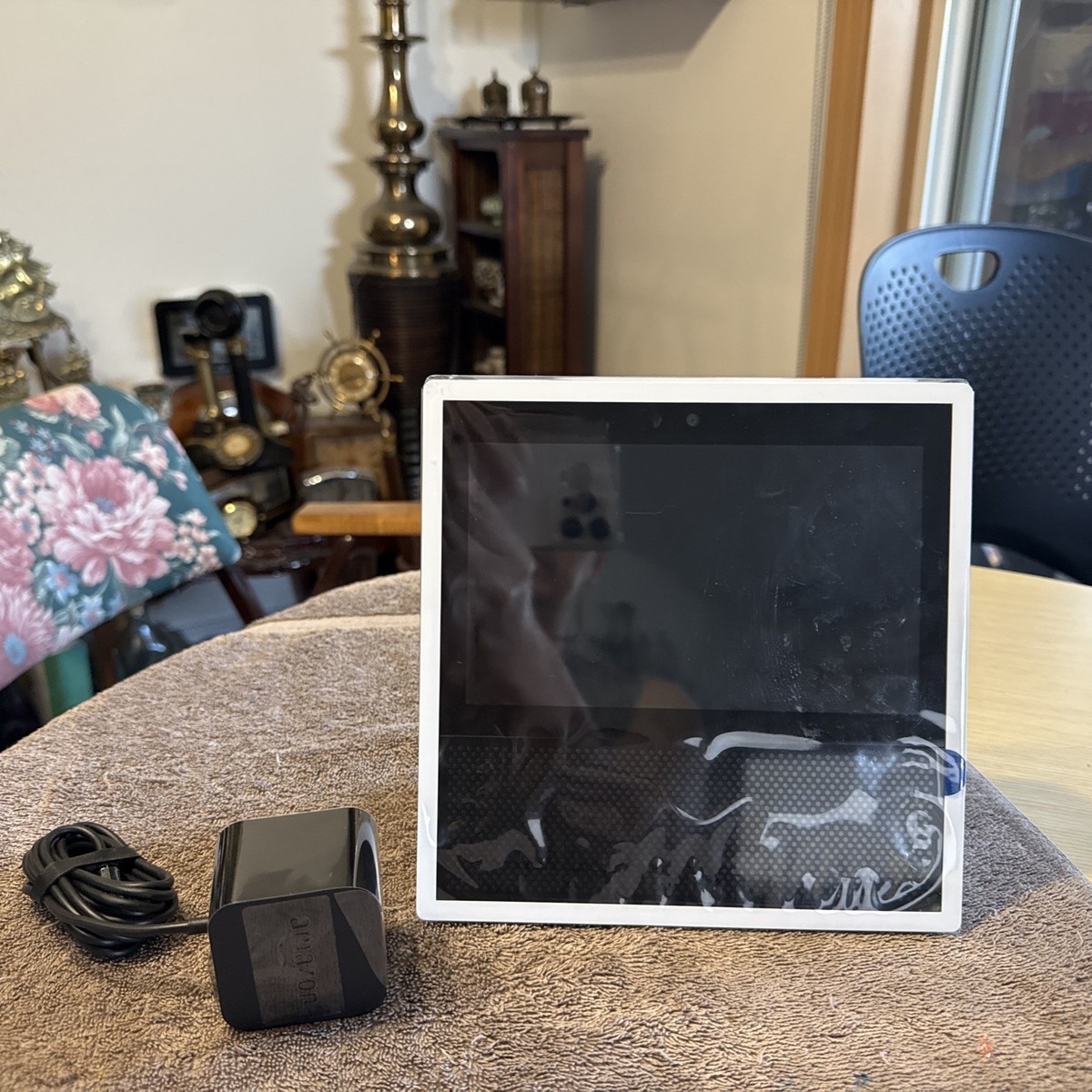 Amazon Echo Show Alexa 1st Gen MW46WB Smart Assistant for sale