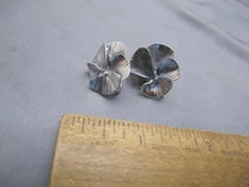 Fine Vintage STUART NYE Sterling Handmade PANSY FLOWER EARRINGS-Screw Back-3/4"