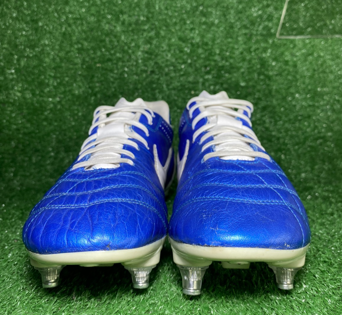 2012 Nike Tiempo Legend IV 8.5 US SG FG blue White Leather R10