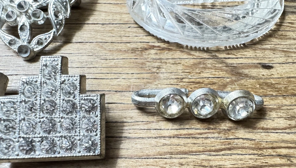 Lote De Nueve Cinturones De Vestir Vintage Y Antiguos Estrás Concha Tortuga Vidrio Checo Foto 4 de 4