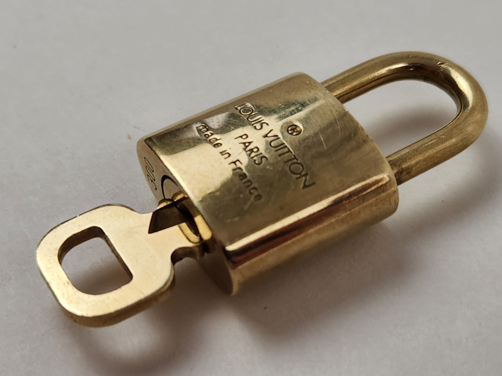 Authentic Louis Vuitton PadLock Solid Lock Key Br… - image 13