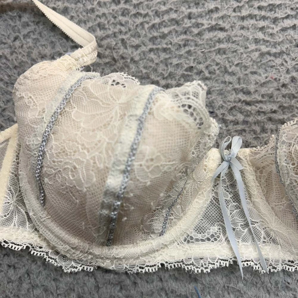 Sujetador DKNY 32B Sujetador Balconette 453507 Belle Du Jour Sujetador de encaje sobre balconette Foto 2 de 4