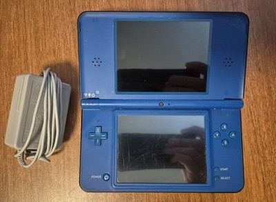 Nintendo DSi Xl Blue & Charger