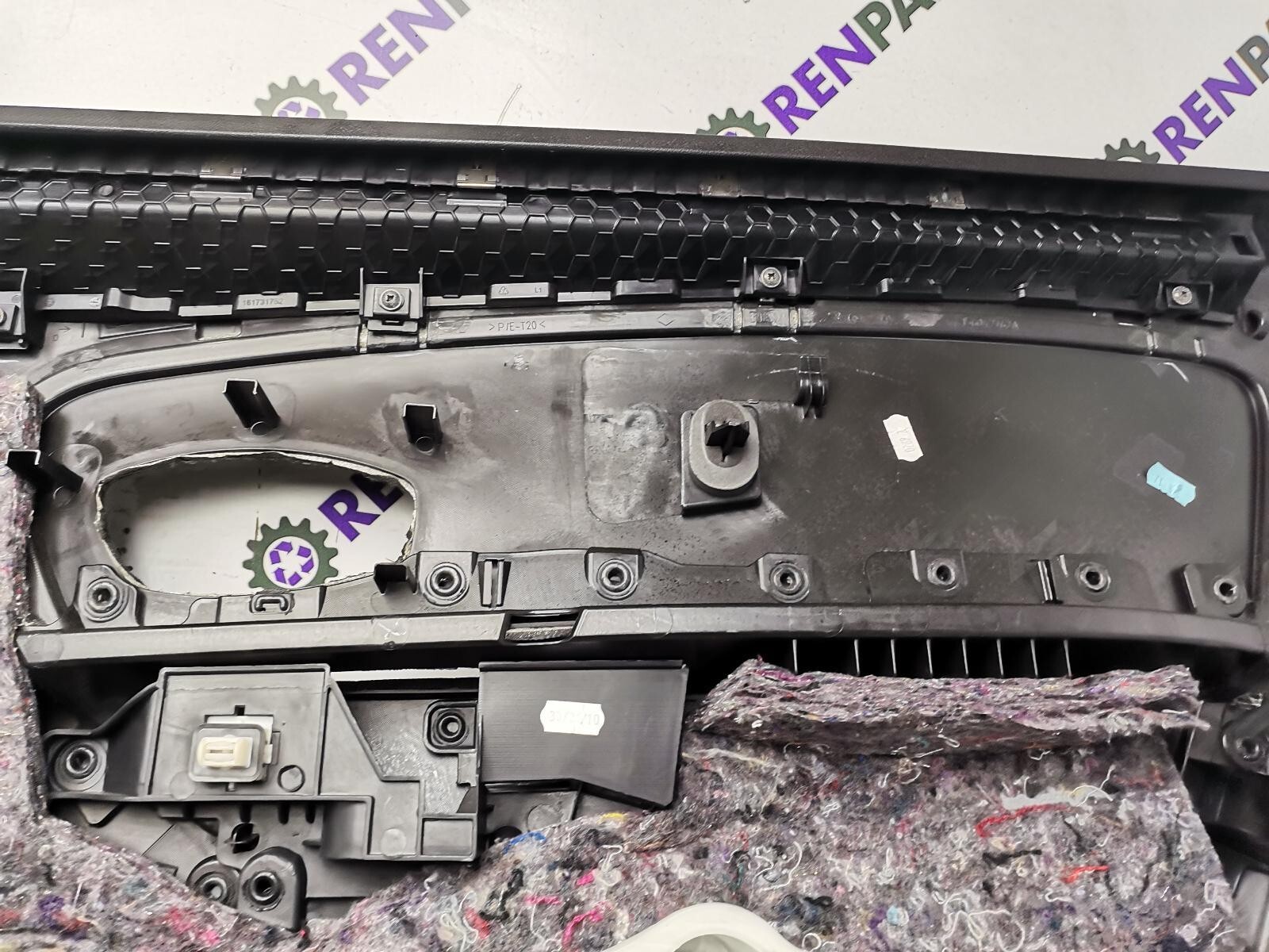 Renault Scenic MK3 2009-2016 LH UK Passengers Rear Door Card Panel Black - Picture 6 of 6