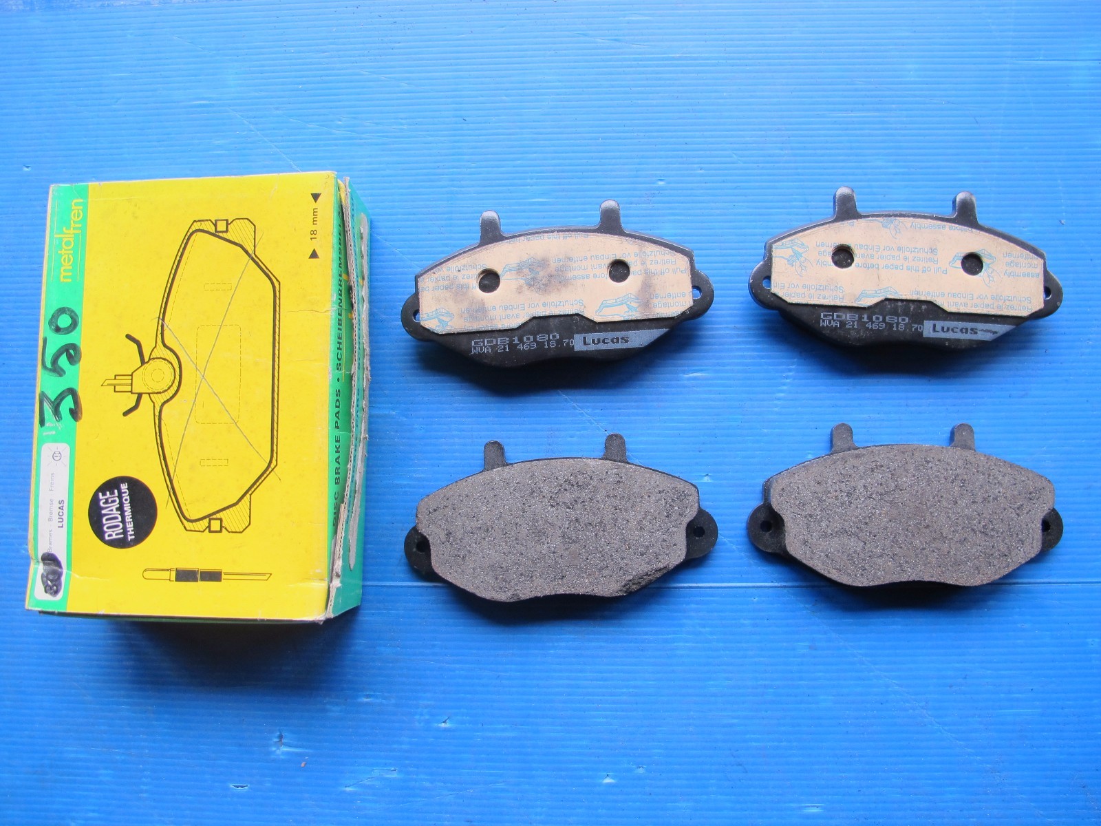 Plaquettes de freins avant Lucas pour Ford Transit 2.0i contre l'usure