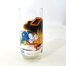 Vintage , Peyo, 1982, Wallace Berrie & Co., SMURF Drinking Glass, JOKEY