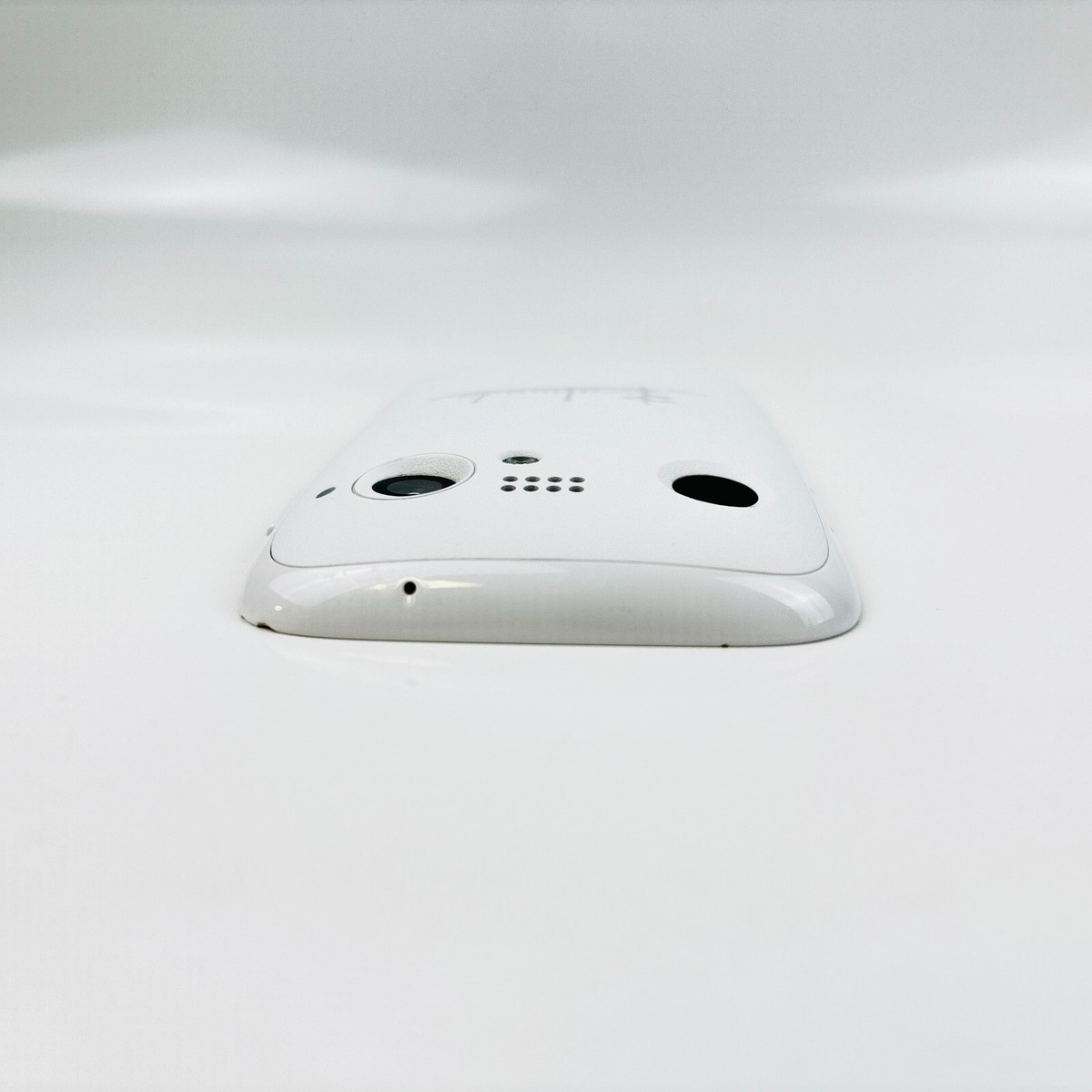 BALMUDA Phone White A101BM 5G 128GB AndroidOS SIM Free