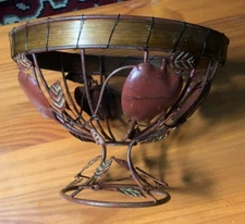 Vintage Kitchen Fruit and Vegetable Basket Sturdy Metal Frame