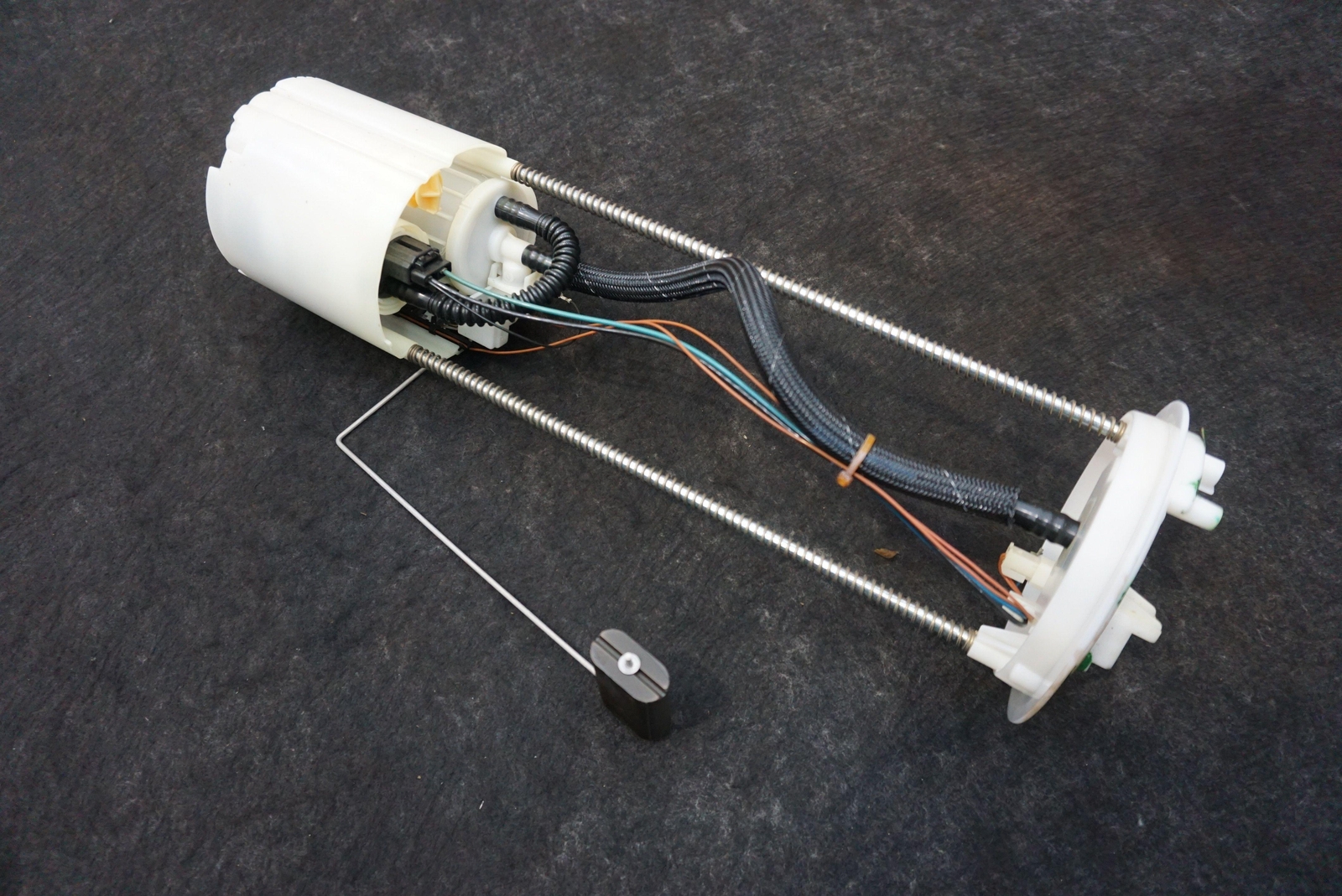 Gasoline Gas Fuel Tank Pump Sender Unit 214369 Maserati GranTurismo S M145 08-19