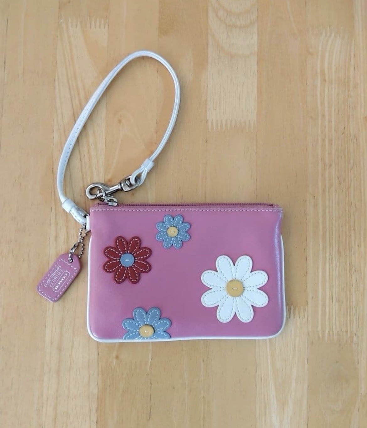 Coach Japan Shibuya Store Exclusive Clutch Wristlet Pink Daisy Floral 2003