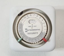 Intermatic TN711 Timer 15À 1750W for Indoor Lights and Decorations