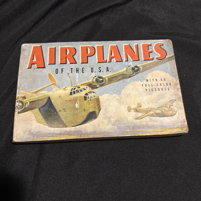 1943 AIRPLANES OF THE U.S.A. w/ 60 Pics WWII by John B. Walker  Whitman Pocket