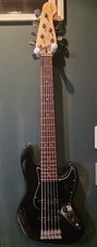 Basso elettrico Squier Affinity 6 corde nero Imballaggio sicuro!