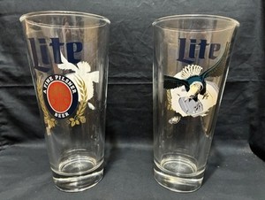 (2) Miller Lite clear 24-ounce thick pint glass glasses Philadelphia Eagles