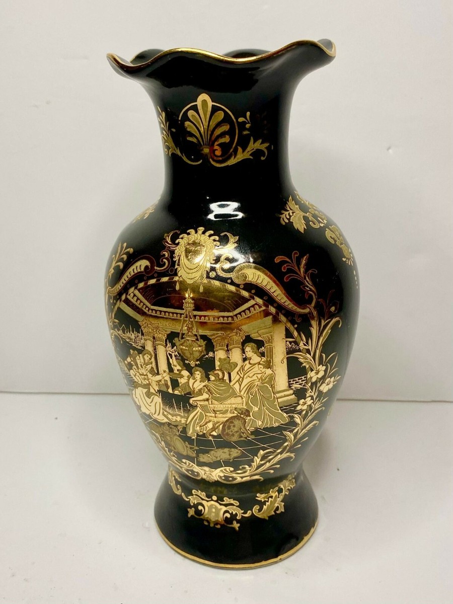 Rare Vintage Satsuma Chinese Vase- Black with Gold Art