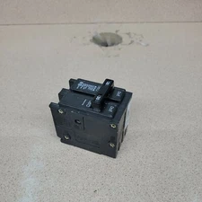 1 New BR230 Circuit Breaker Eaton Cutler-Hammer Plug In 30 Amp 2 Pole 120/240V