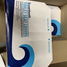 Boardwalk Premium Half-Fold Toilet Seat Covers, 250 Covers Per Sleeve 1 Pack