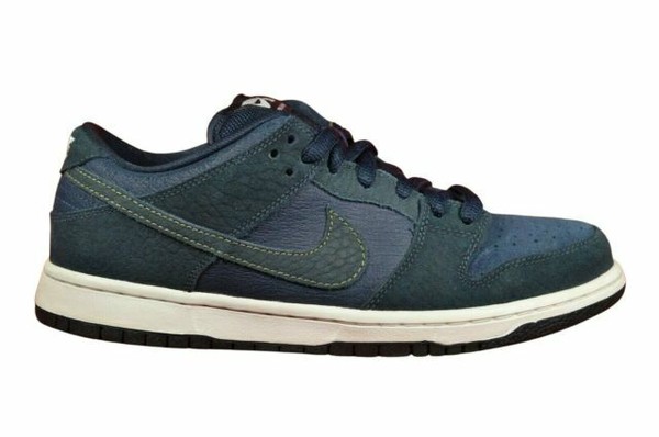 nike sb dunk passport