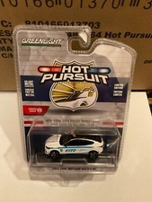 Greenlight Hot Pursuit 2022 Ford Mustang MACH-E New York City Police NYPD