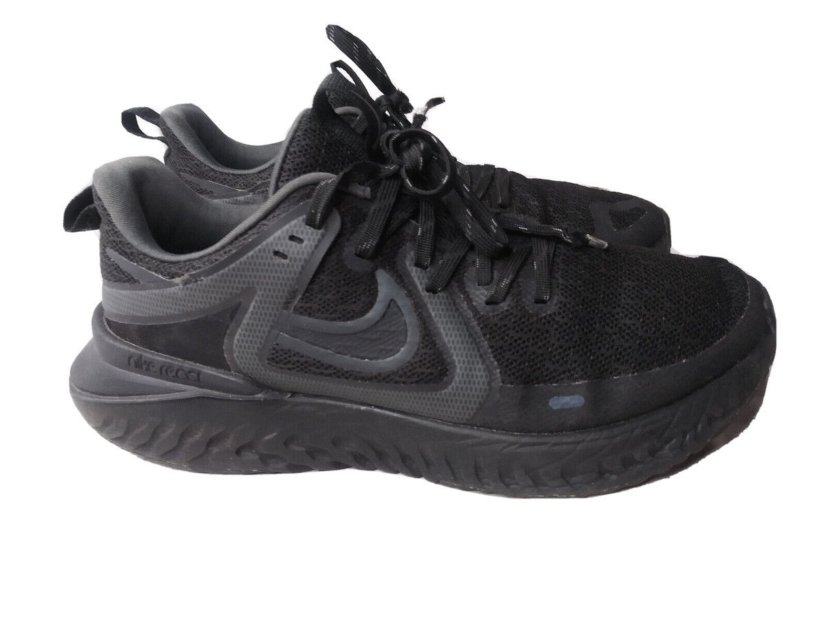 women's nike legend react 2