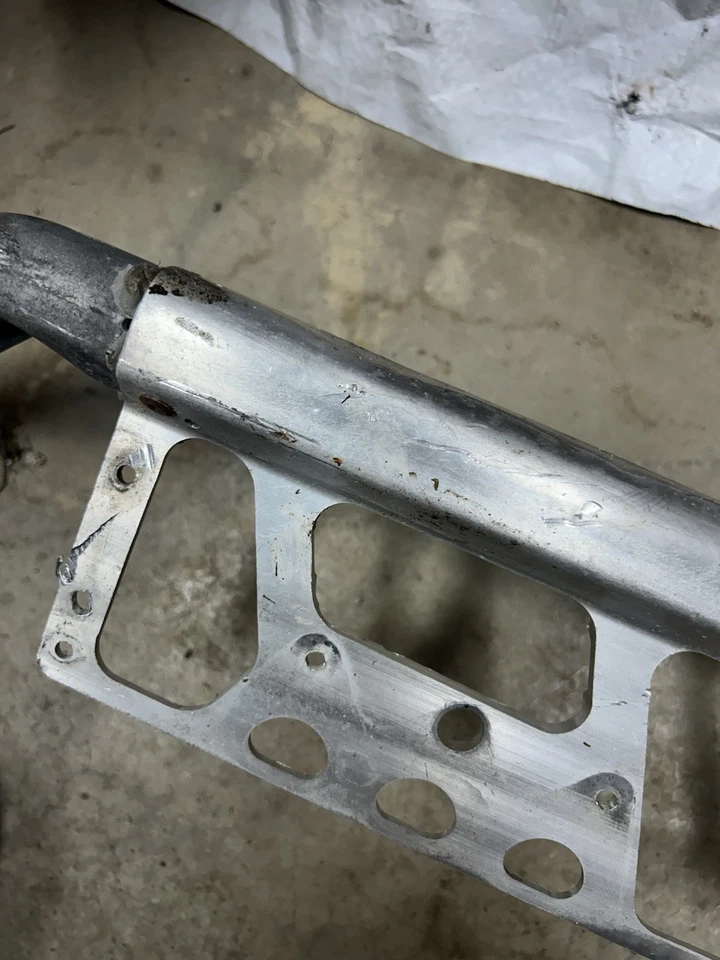 13-15 POLARIS PRO RMK Assault 600 800 155” estribo izquierdo reposapiés soporte Foto 2 de 4