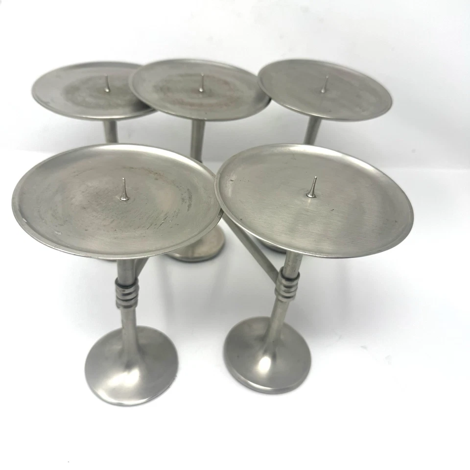 Centro de mesa portavelas expandible de 5 brazos de metal plateado Pottery Barn Foto 4 de 4