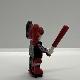 Lego Harley Quinn DC Super Villain Minifigure with Bat  70906 70922 sh306 Sh0306