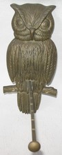 Massiver Messing-/Bronze- Garderoben Klappaufhänger – Motiv: Eulen-Wandskulptu