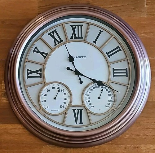AcuRite 70561 Metal Outdoor Clock w/ Thermometer & Humidity 18" Works