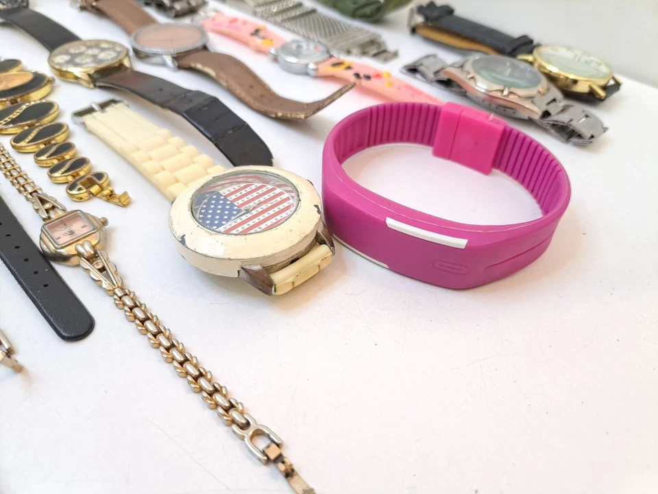 Grandes relojes diferentes Q&Q QMax mujer hombre cuarzo Foto 4 de 4