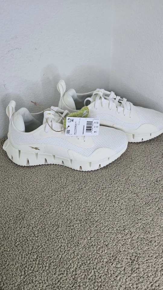 NWT Reebok Women 9 Zig Dynamica CL Lightweight White Running Shoe 100208882 - Image 2 of 4