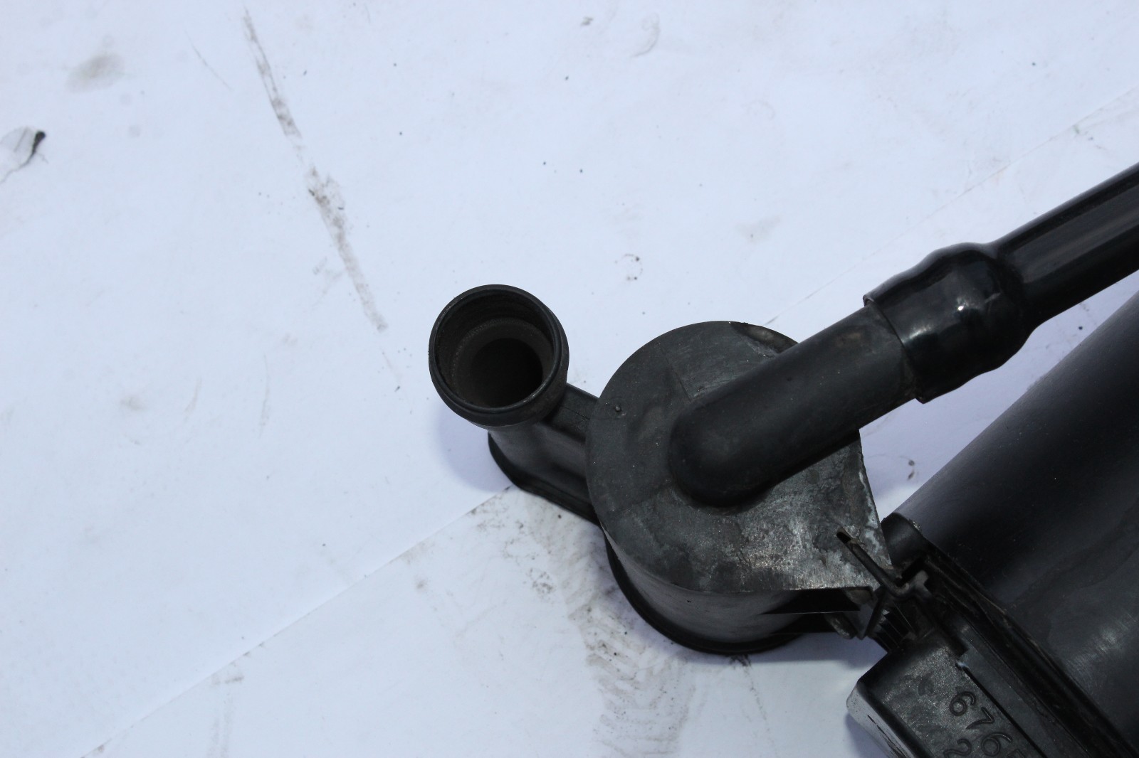 20002006 BMW 325Ci E46 CONVERTIBLE FUEL VAPOR EVAPORATOR CHARCOAL