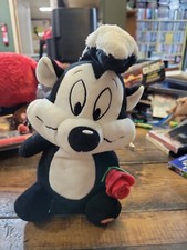 Hallmark Looney Tunes Pepe Le Pew Valentine's Day Talking Singing Plush w/Rose