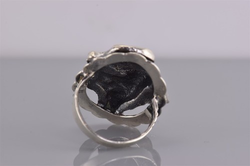 Anillo de banda distintivo de plata esterlina 27 mm Repousse nativos americanos talla 925 - Imagen 4 de 8