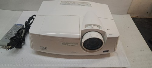 Mitsubishi FD630U, XGA DLP Projector, 16:9, 1080p HDMI 4000 Lumens 3991 HOURS