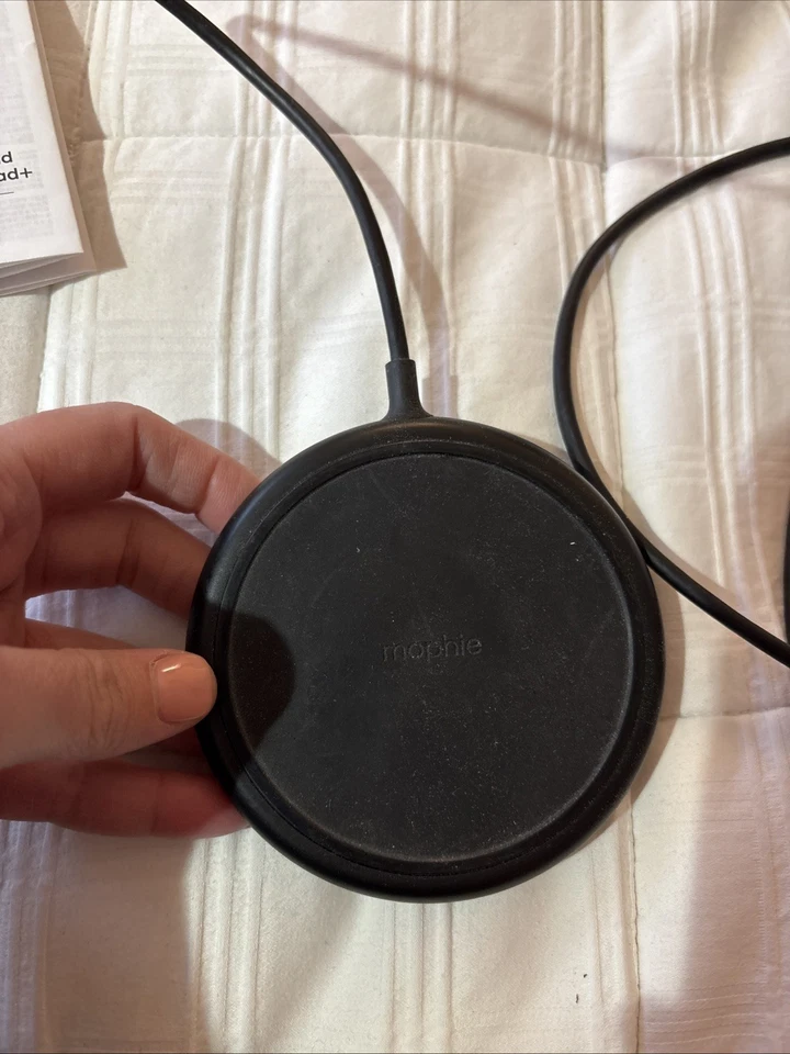 Mophie 10W Charge Stream Pad+ Enabled Smartphones - Black - - Image 2 of 4