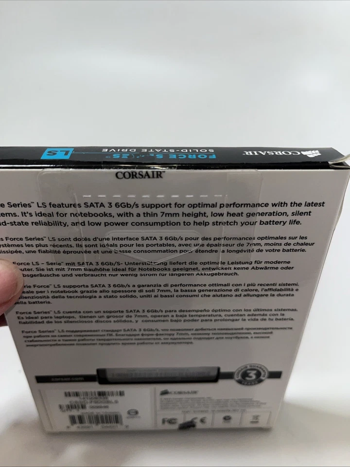 Corsair Force LS 60GB SATA III 2.5" SSD Solid State Drive + SATA Cables - Image 2 of 3