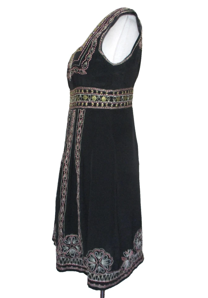 Vestido de seda Nanette Lepore "Josephine Baker" negro bordado talla 6 para mujer Foto 3 de 4