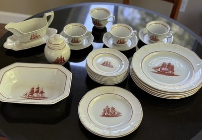 Wedgwood Flying Cloud Rust Excellent Condition - 25 pieces!