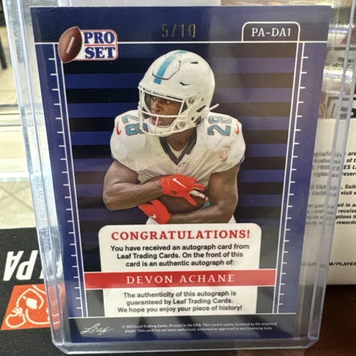 Devon Achane (1/10) RC Rookie Auto Pink Miami 2023 Leaf Pro Set Metal PSA 9 - Picture 2 of 2