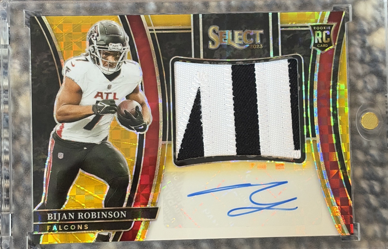 2023 Panini Select Bijan Robinson Gold /10 Rookie Jumbo Patch Auto RPA Falcons