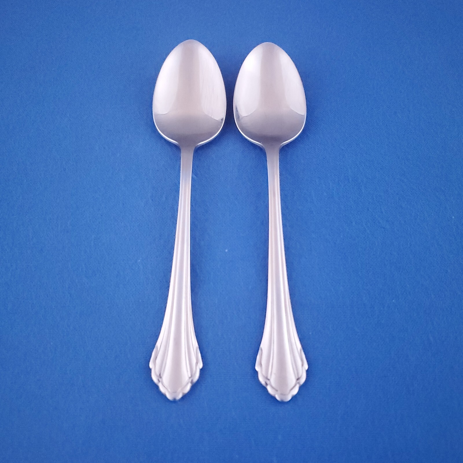 Dinged ~ (2) Oneida CLARETTE Stainless  Glossy Teaspoons 6 1/4