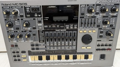 Roland MC-505 シルバー　ヴィンテージ　ジャンク品 Roland MC-505 グルーヴボックス 本体 ジャンク - メルカリ