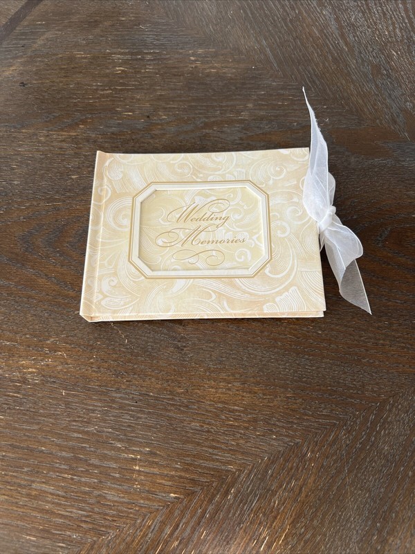 Wedding Memories photo book acid free "Southern Living" 7 1/2" x 5 3/4" 