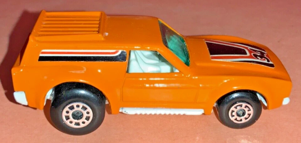 Vintage 1975 Matchbox 34 Vantastic- Orange & White - AS IS w/ Box - Image 2 of 4