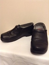 KLOGS Black Leather Slip Resistant Shoes Shoes Mules Women Size 7 M Nice