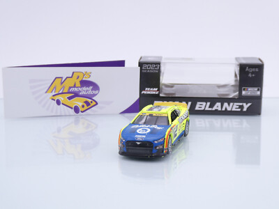 Lionel Racing C122365MENRBCHA # Ford NASCAR Ryan Blaney - 2023 Cup Champion 1:64