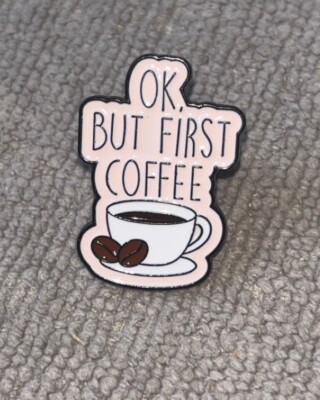 KAUFEN SIE 2 ERHALTEN SIE 1 GRATIS lustige Kaffee & Tee Emaille Pin Koffeinliebhaber Barista Geschenk Roman