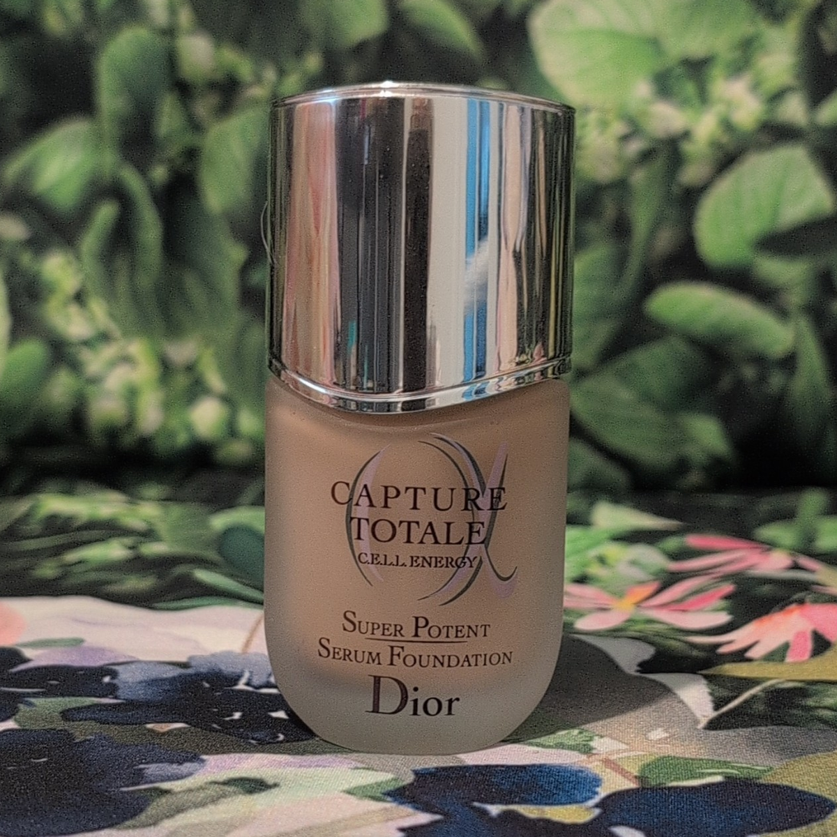 ファンデーション Dior Capture Totale 2N 30ml Dior Capture Totale Super Potent Serum Foundation Liquid